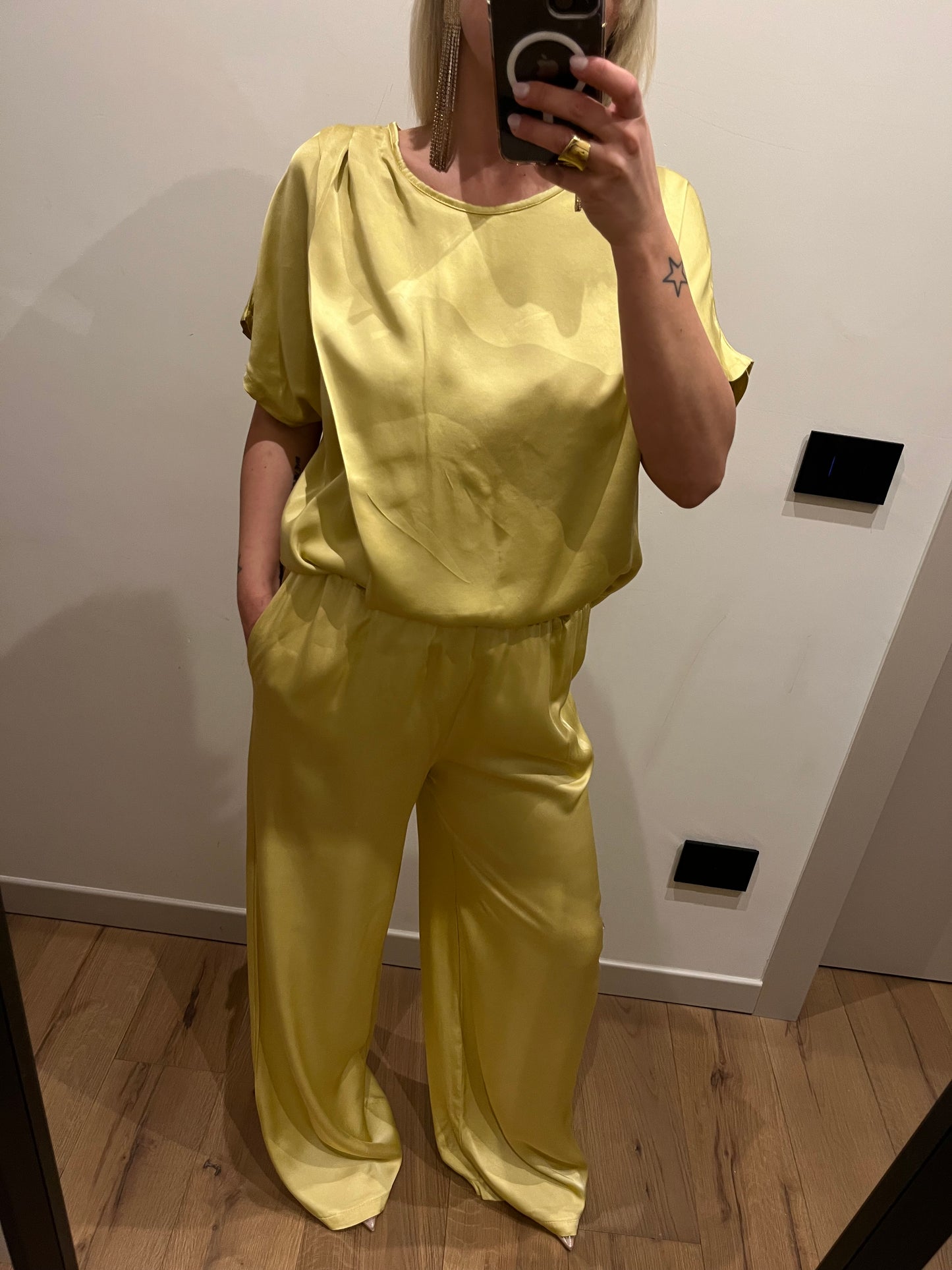 Completo Viscosa Giallo