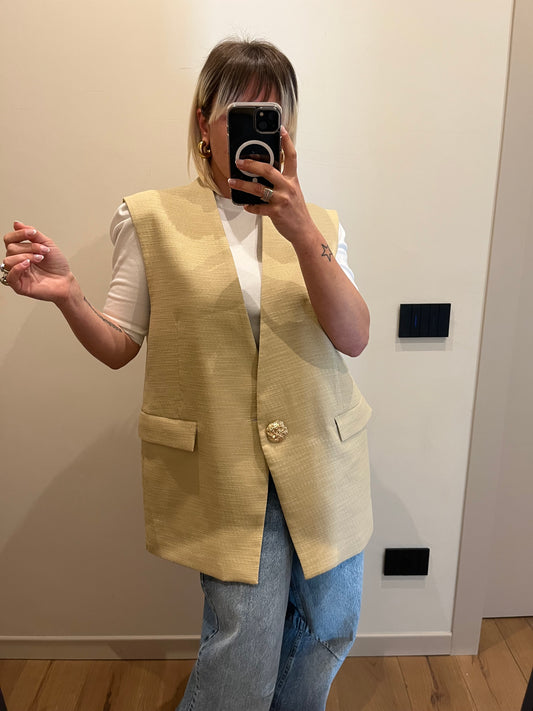 Gilet con Spilla Sabbia